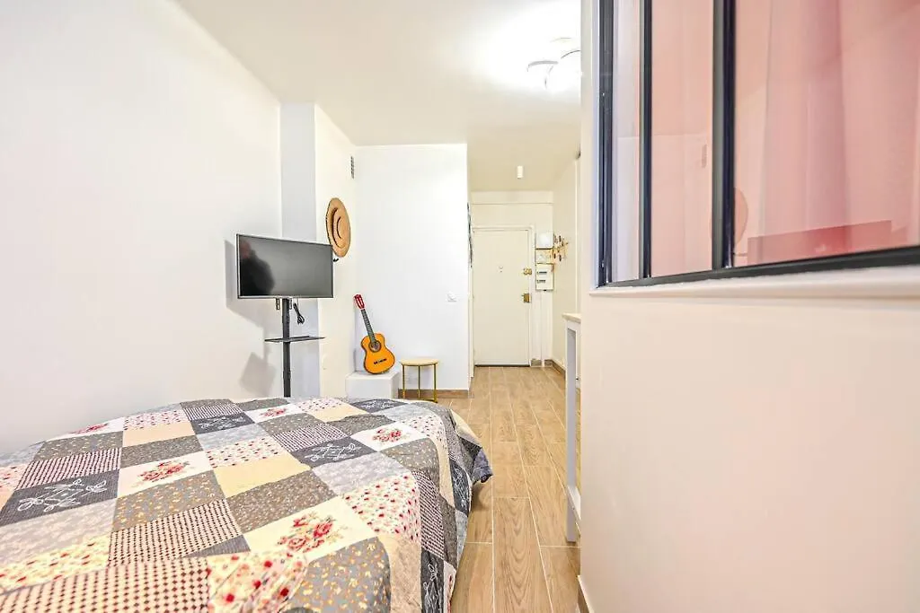 Parisien - Gambetta Apartment Paris